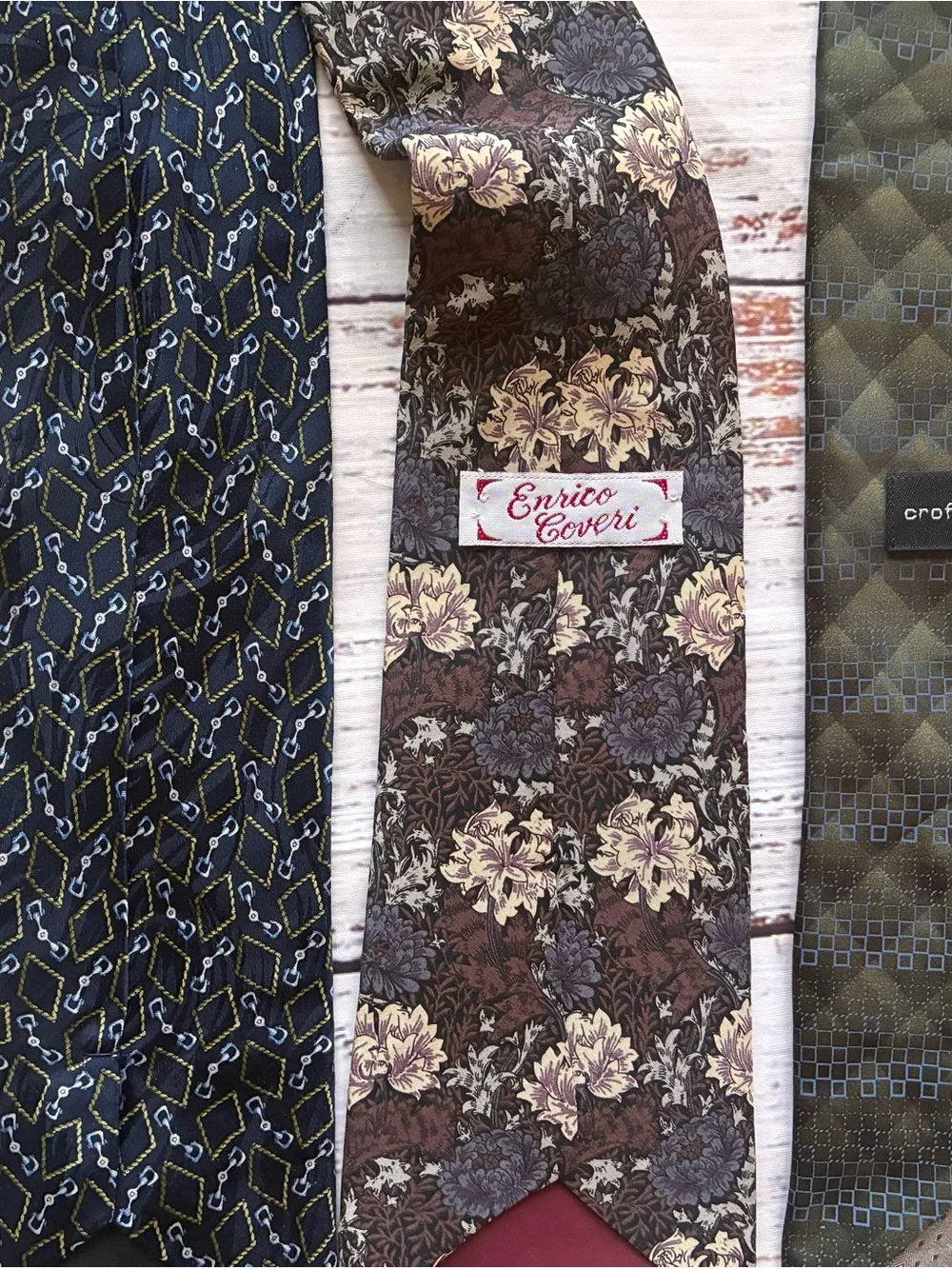 Men's Brown Floral Tie Vintage Bundle - Classic Patterned Necktie